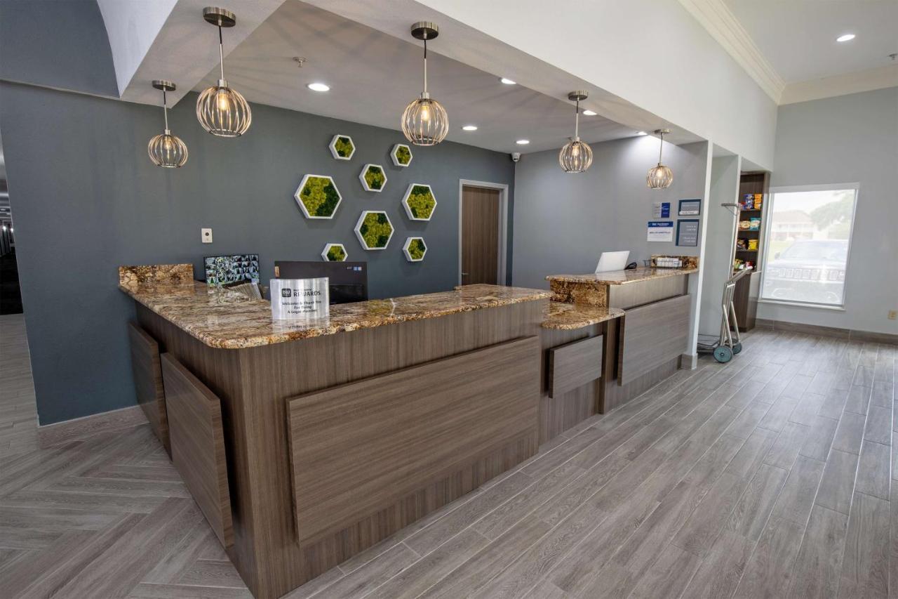 Best Western Plus Lafayette Vermilion River Inn & Suites Exterior photo